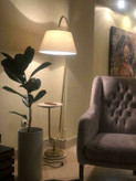 اباژور کنار سالنی مدرن R179