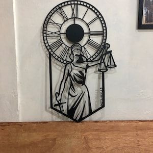 ساعت دیواری بانوی عدالت (تمیس)H546